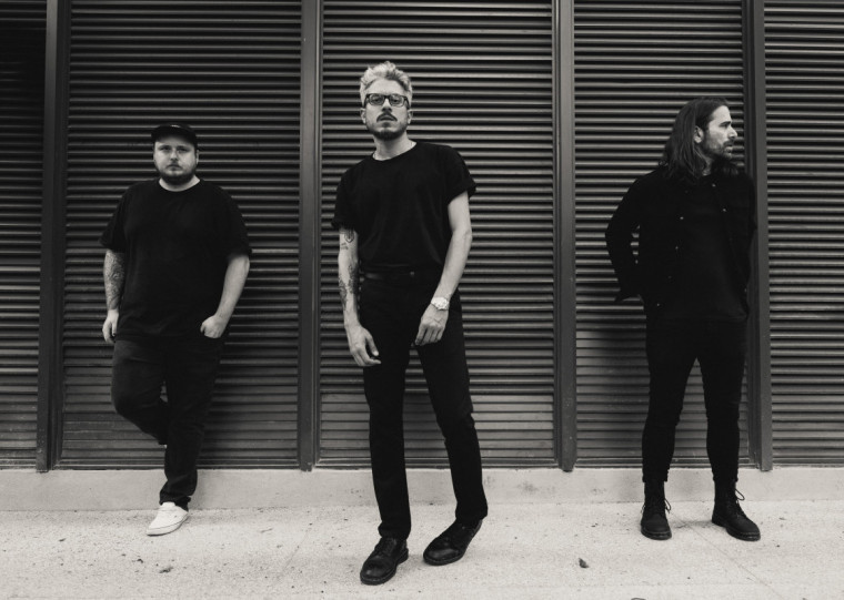 Disco 'Fim do mundo' será lançado em apresentação nesta quinta-feira (20)