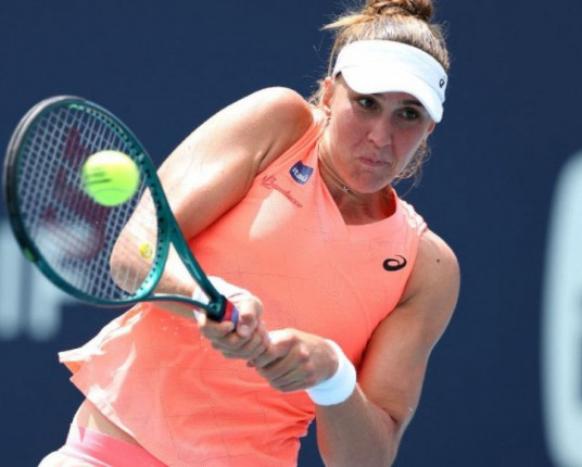 Sem repetir as boas atuações, Bia Haddad é eliminada do WTP de Doha