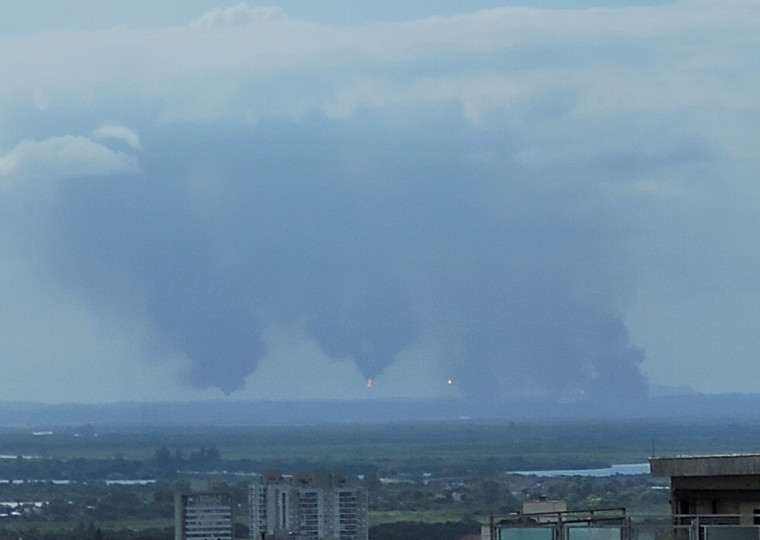 Fumaça chegou a ser vista de Porto Alegre
