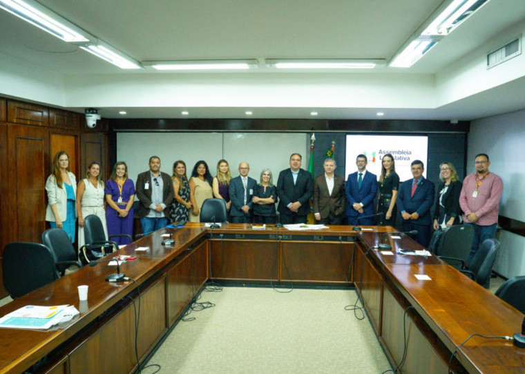 A primeira reunião ocorreu na quarta-feira (12), com a presença de representantes do setor