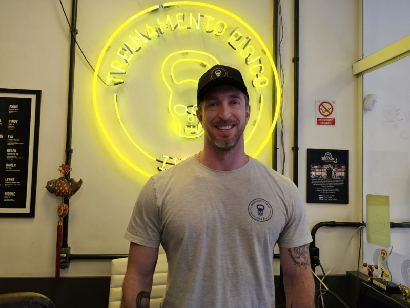 Ivan Schmitt é proprietário do Ivan Treinamento Físico, no Centro Histórico da Capital  Foto: NATHAN LEMOS/JC