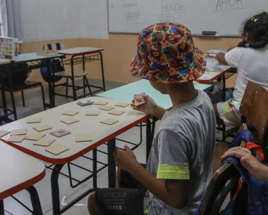 Projeto prevê gratificação de gestores pedagógicos em escolas municipais de Porto Alegre