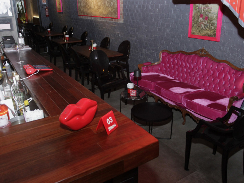 O Bisou foi pensado para complementar a rua, criando o conceito da Vila Ofert&oacute;rio Foto: EVANDRO OLIVEIRA/JC