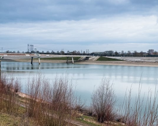 Realocação de famílias por causa das cheias é problema em comum entre RS e Holanda