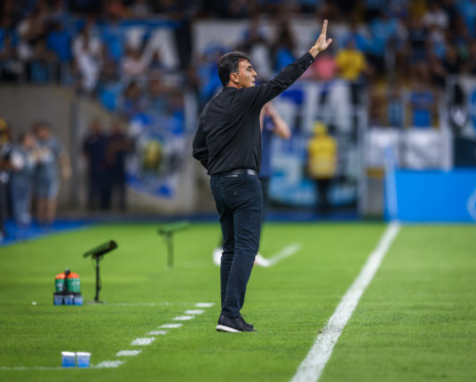 Grêmio vence o Juventude na Arena e sai na frente na semifinal do Gauchão
