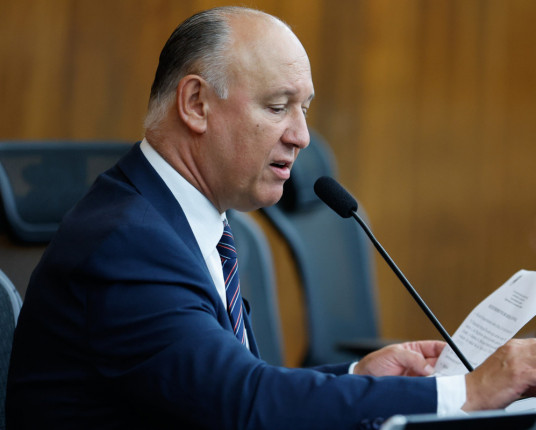 Parlamento gaúcho aprova novas regras para cobrança de dívidas e empréstimos de aposentados