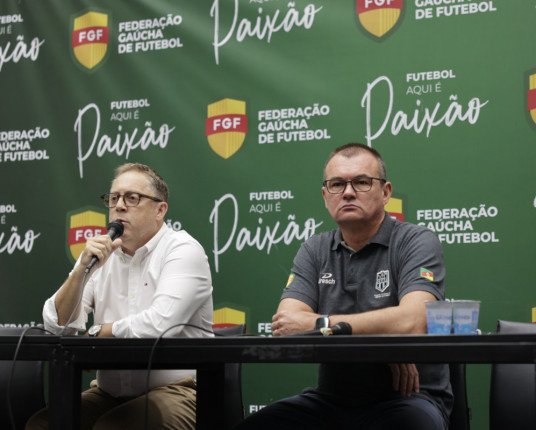 Presidente da FGF anuncia VAR de fora do Estado na semifinal e final do Gauchão