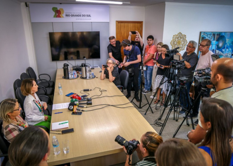 Em coletiva, foi confirmada que não haverá paralisação nas escolas estaduais 
