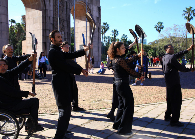 Coletivo teatral inicia 2025 com agenda de oficinas, apresentações cênicas e intercâmbios 