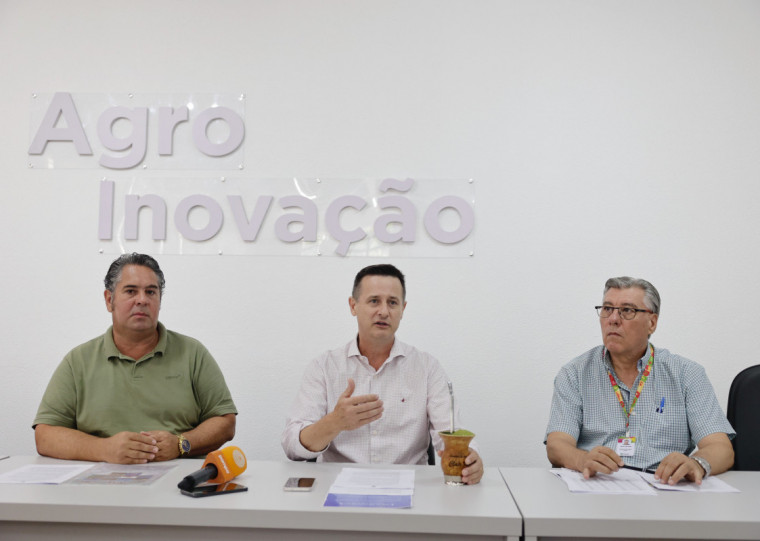 Coletiva reuniu representantes da secretaria da Agricultura e do Instituto Brasileiro de Olivicultura 