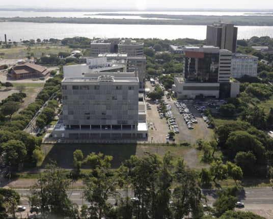 Área junto à orla prevê torres e centro comercial