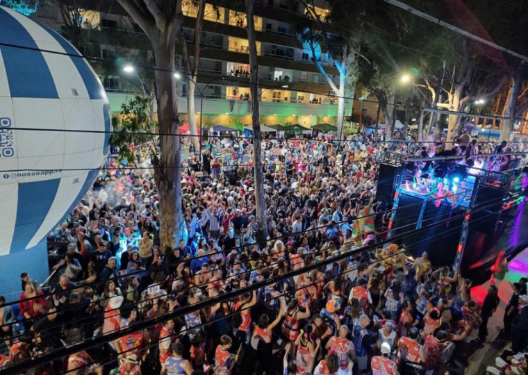 Programação conta com o desfile de 31 blocos nos cinco dias de folia. Evento envolve toda a prefeitura