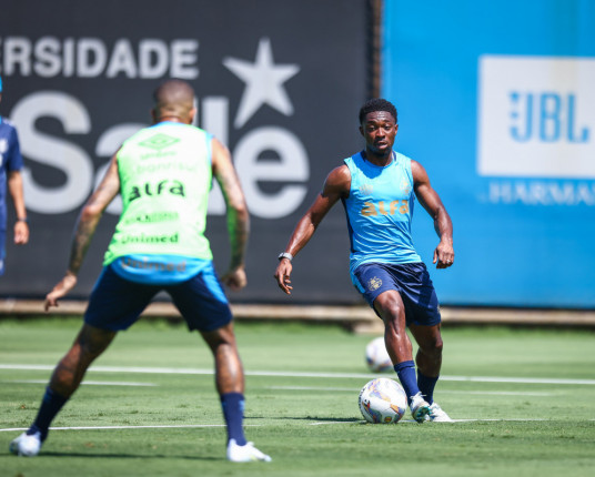 Amuzu relata dores e não enfrenta o Juventude em Caxias do Sul