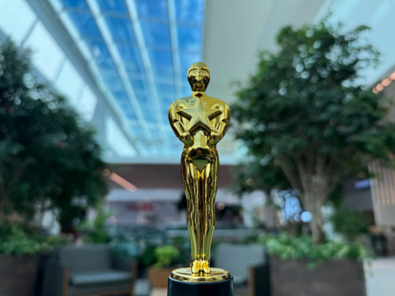 ParkShopping Canoas distribui estatuetas douradas em a&ccedil;&atilde;o inspirada na maior premia&ccedil;&atilde;o do cinema Foto: PARKSHOPPING CANOAS/DIVULGA&Ccedil;&Atilde;O/JC