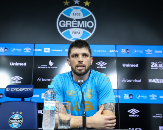 Volpi fala sobre o bom momento no Grêmio e a expectativa pelo Gre-Nal 445