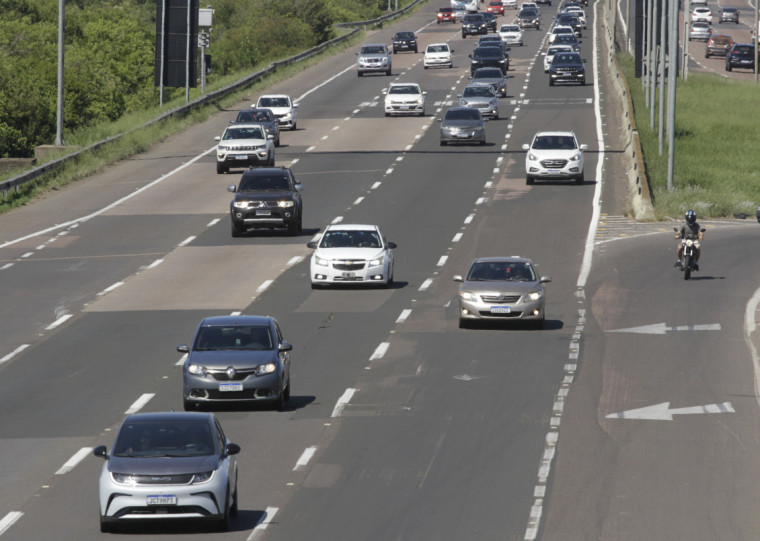 A CCR ViaSul projeta que 58,2 mil veículos passem pela Freeway no sentido Capital