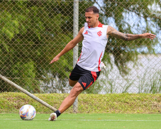 Inter encara o Gre-Nal 445 desfalcado, mas Alan Patrick retorna como esperança