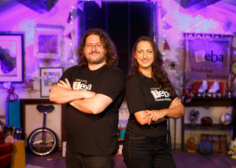 'Meias Histórias ou Histórias de Meias' é assinada por Aline Zilli e Jonas Picolli, e tem evento de lançamento neste domingo (9) em Caxias do Sul