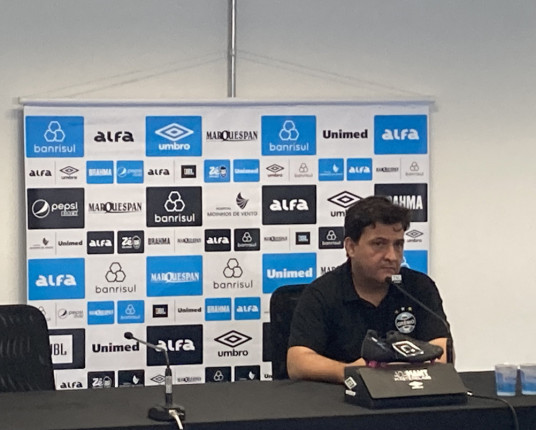 Gre-Nal 445: Guerra lamenta derrota mas alerta que o Grêmio está vivo para o jogo de volta