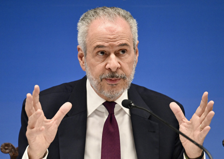 André Corrêa do Lago anunciou a tarefa depois de reconhecer a frustração de muitos pela falta de menção aos fósseis nos textos finais da conferência