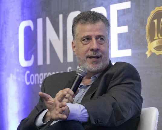 CEEE Equatorial prevê investimento recorde de R$ 1,2 bilhão em 2025