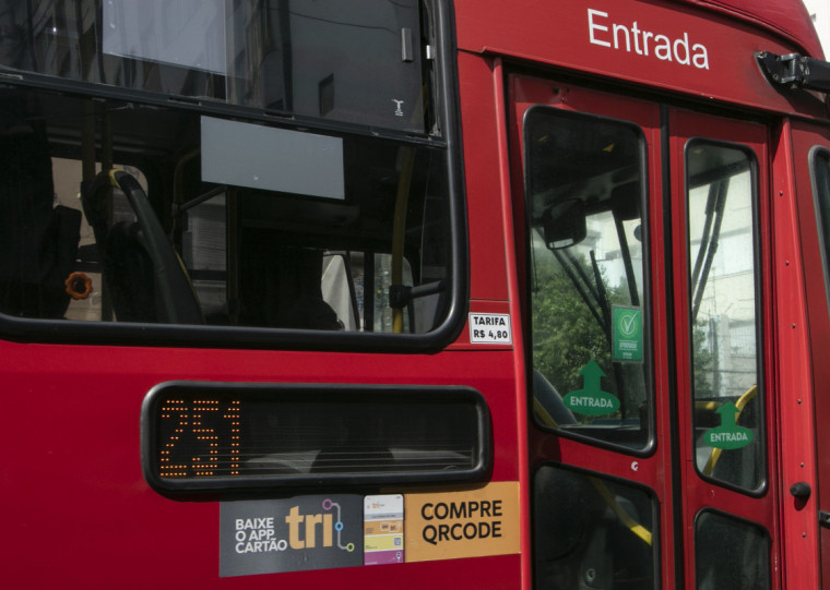 Prefeitura também irá anunciar novidades para os sistemas de táxis e lotações