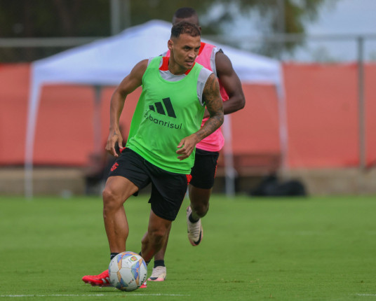 Inter encara jogo de volta da final do Gauchão com uma mão na taça