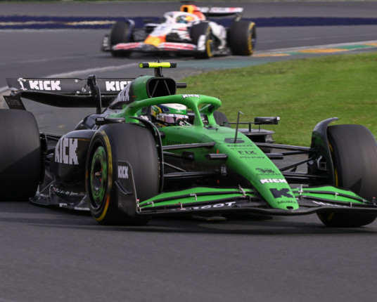 Sauber deixar de ser pior equipe da F1 e pressiona Bortoleto