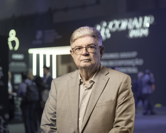 Após 40 anos de redemocratização, Antonio Britto rememora eleições indiretas de 1985