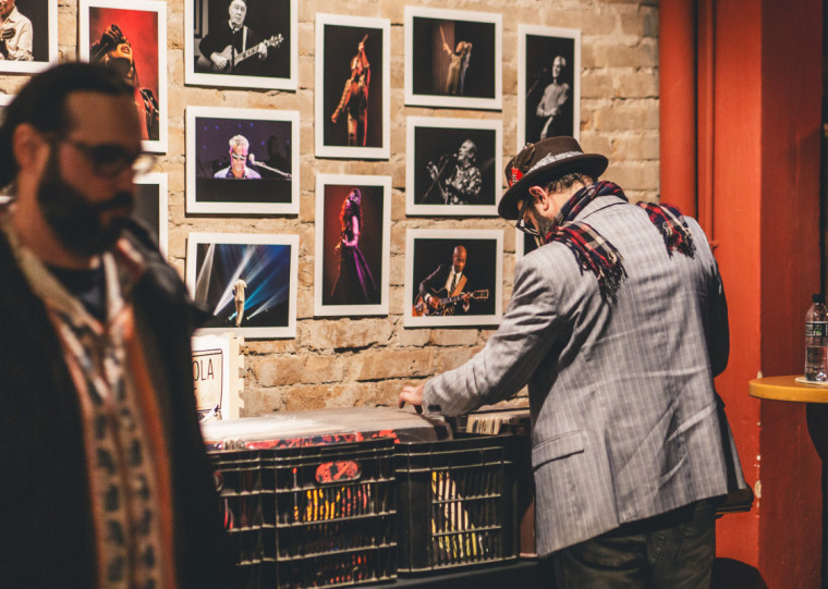 Evento acontece no Espaço 373, às 19h desta quarta-feira (19)