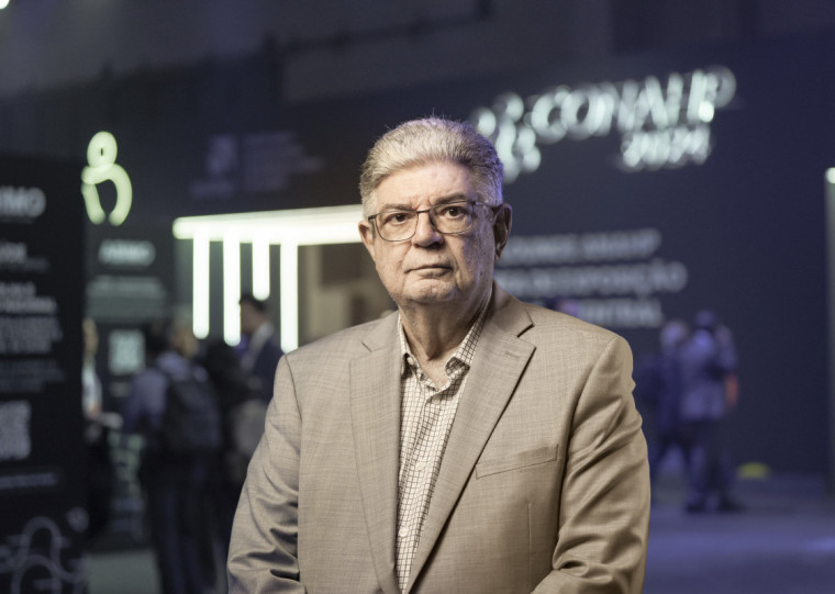 Britto, ex-governador gaúcho, recorda como foi o período marcante da política brasileira