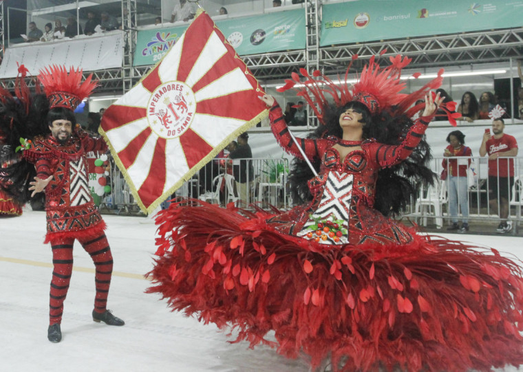 Imperadores do Samba foi a vendedora do Carnaval de Porto Alegre em 2025