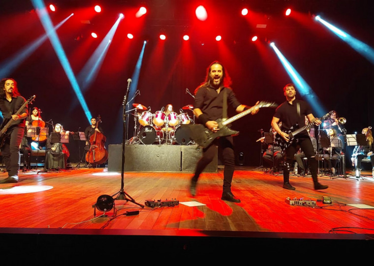 O Metallica Symphonic Tribute reúne orquestra e banda tocando clássicos da banda de heavy metal