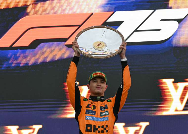 Piloto britânico chegou na frente e conquistou o troféu na primeira prova da temporada 2025
