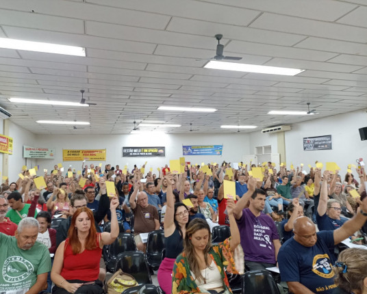 Servidores públicos de Porto Alegre promovem greve na quinta-feira (20)