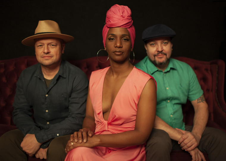 Luciano De Leon, Indira Castro e Claudio Calcanhotto 