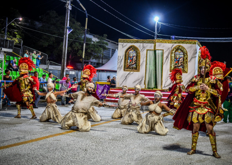 Ao todo serão seis escolas de samba que desfilarão nas três noites previstas de Carnaval na Fronteira Oeste