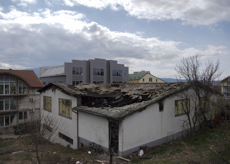 O incêndio ocorreu  em Kocani, onde cerca de 500 pessoas assistiam a um show do DNK