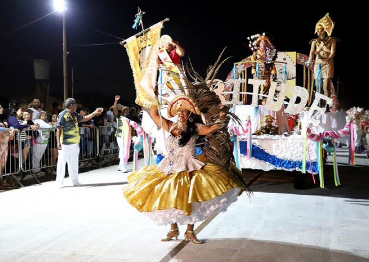 Serão cinco escolas e quatro blocos carnavalescos participantes; entrada e estacionamento serão gratuitos