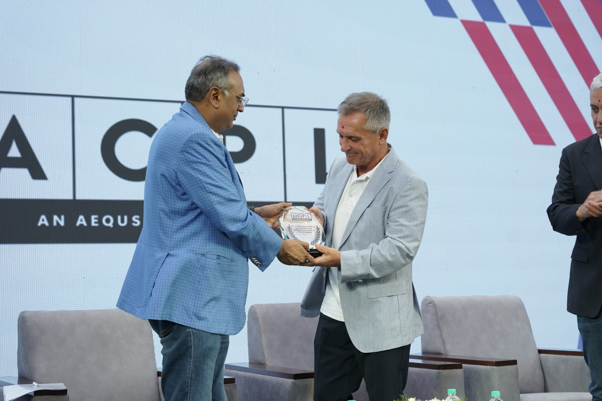 Melligeri, da Aequs, e Scomazzon (esq.), da Tramontina, selaram acordo para ampliar mercado | TRAMONTINA/DIVULGA&Ccedil;&Atilde;O/JC