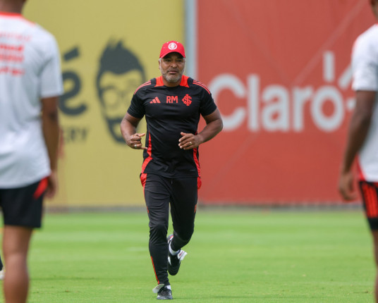 Após o título Gaúcho, Roger comanda reapresentação de olho no Brasileirão