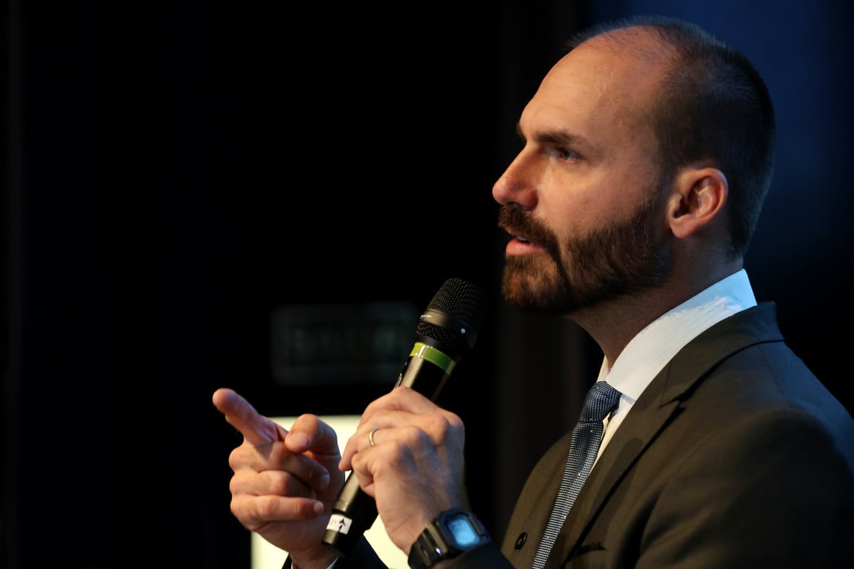 STF fixa pena de Eduardo Bolsonaro em 4 anos e 2 meses em regime semiaberto