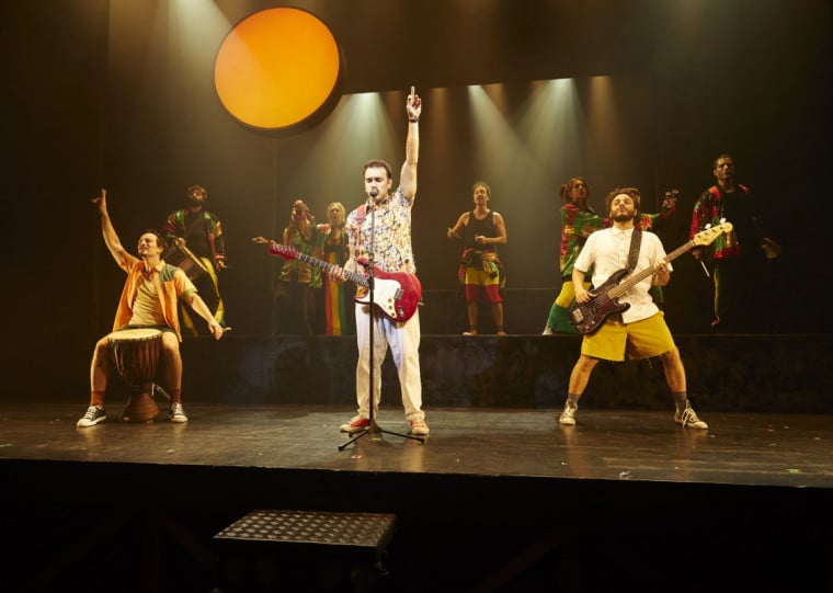 Espetáculo que resgata a história da banda Paralamas do Sucesso cumpriu curta temporada na Capital