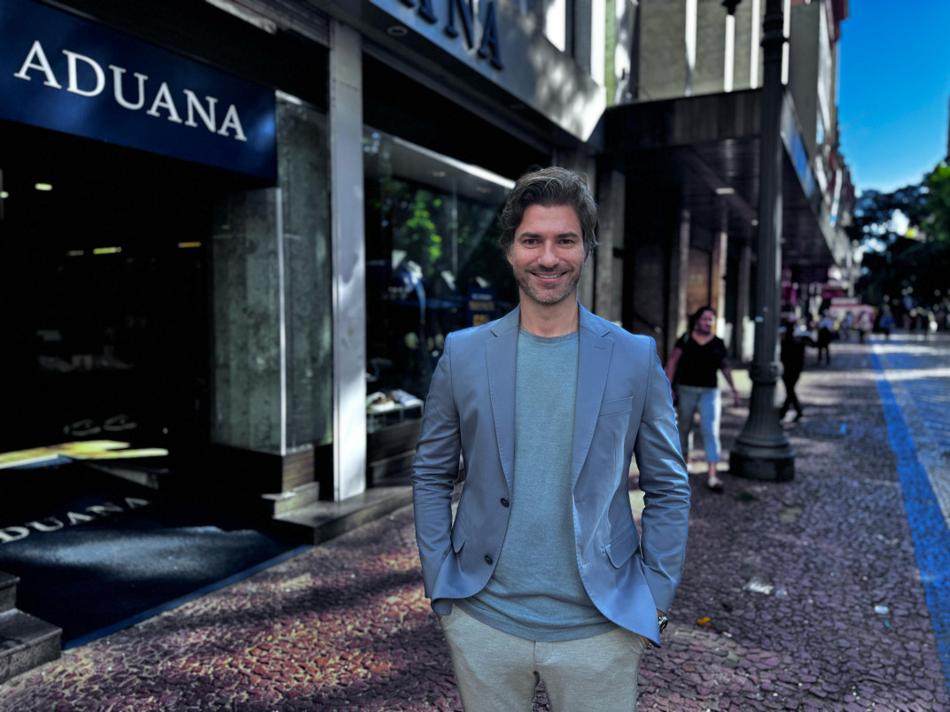 "A gente est&aacute; com loja novinha. Acreditamos no Centro e temos uma clientela muito fiel", cita Hemb | PATR&Iacute;CIA COMUNELLO/ESPECIAL/JC