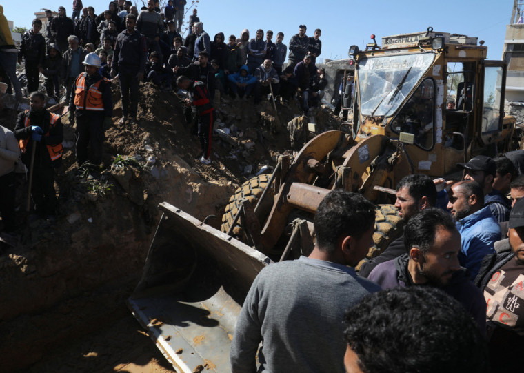 A investida acontece em meio à retomada de ações israelenses após dois meses de cessar-fogo