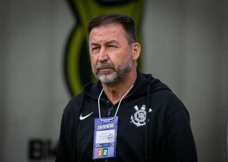 176 conselheiros votaram a favor da destituição do mandatário alvinegro