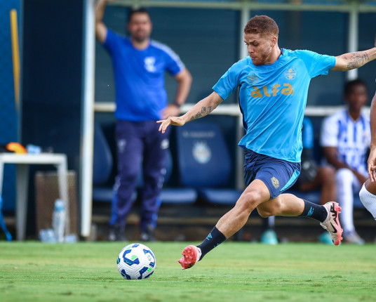 Em jogo-treino, Grêmio vence o Azuriz-PR mirando a estreia no Brasileirão