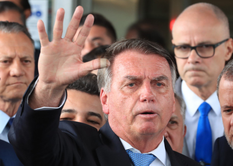 Bolsonaro é acusado de cinco crimes, cujas penas somadas superam 40 anos