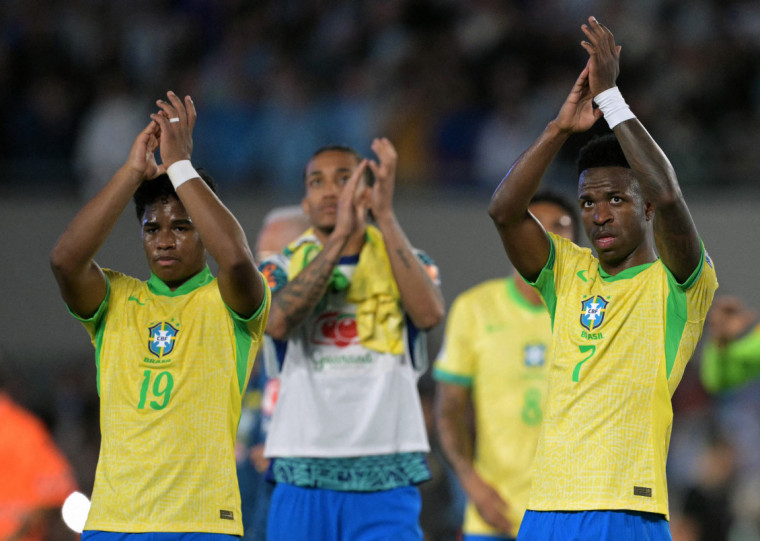 Endrick foi diagnosticado com uma lesão no tendão da perna direita