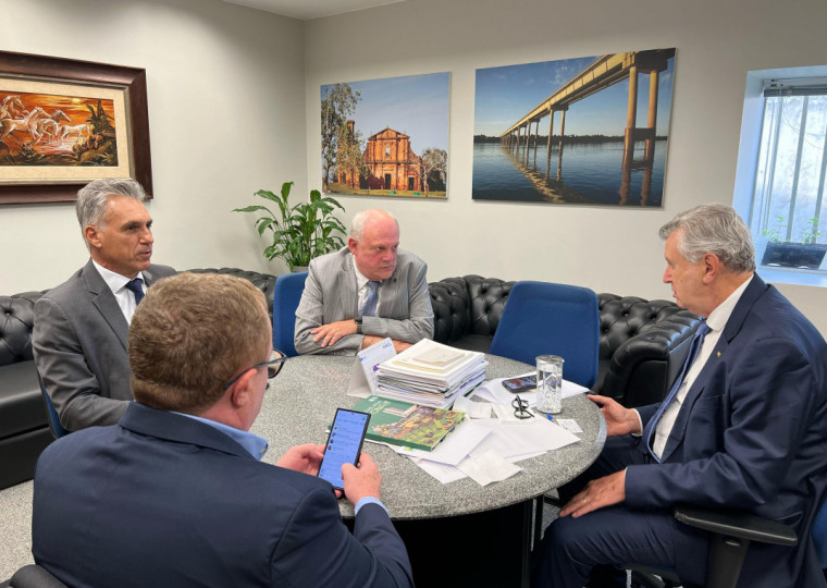 Guilherme Campos, Carlos Augustin e Luis Carlos Heinze discutiram a suspensão das dívidas e mudanças no Plano Safra